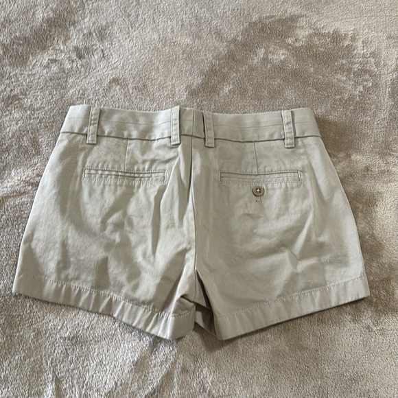 J Crew Woman’s 100% Cotton Chino Broken in Shorts - Picture 4 of 9